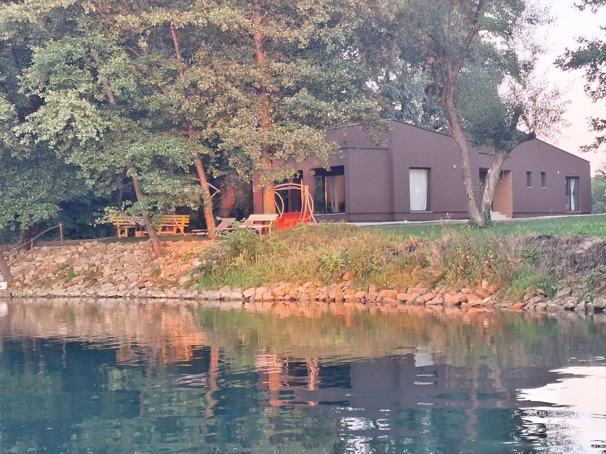 Farah Superior Apartments Bihać Exteriör bild